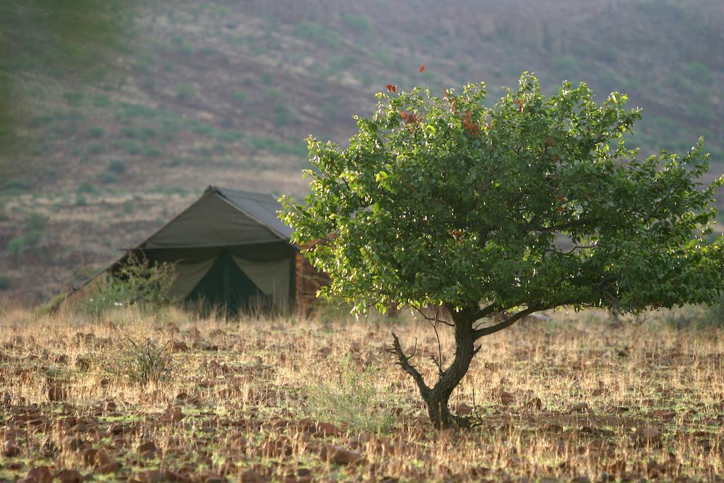 Etendeka Mountain Camp Damaraland Zewnętrze zdjęcie