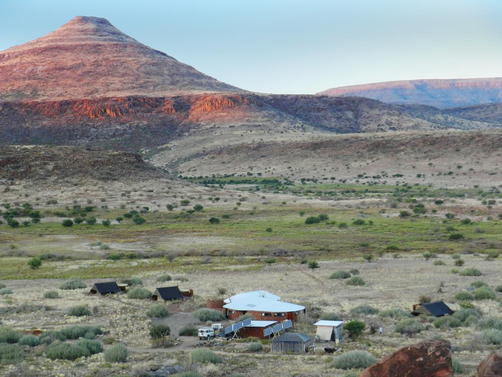 Etendeka Mountain Camp Damaraland Zewnętrze zdjęcie