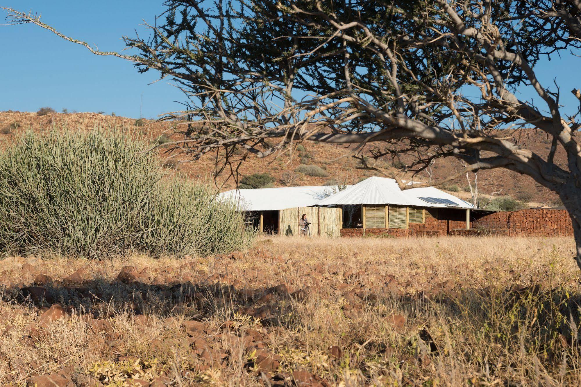 Etendeka Mountain Camp Damaraland Zewnętrze zdjęcie
