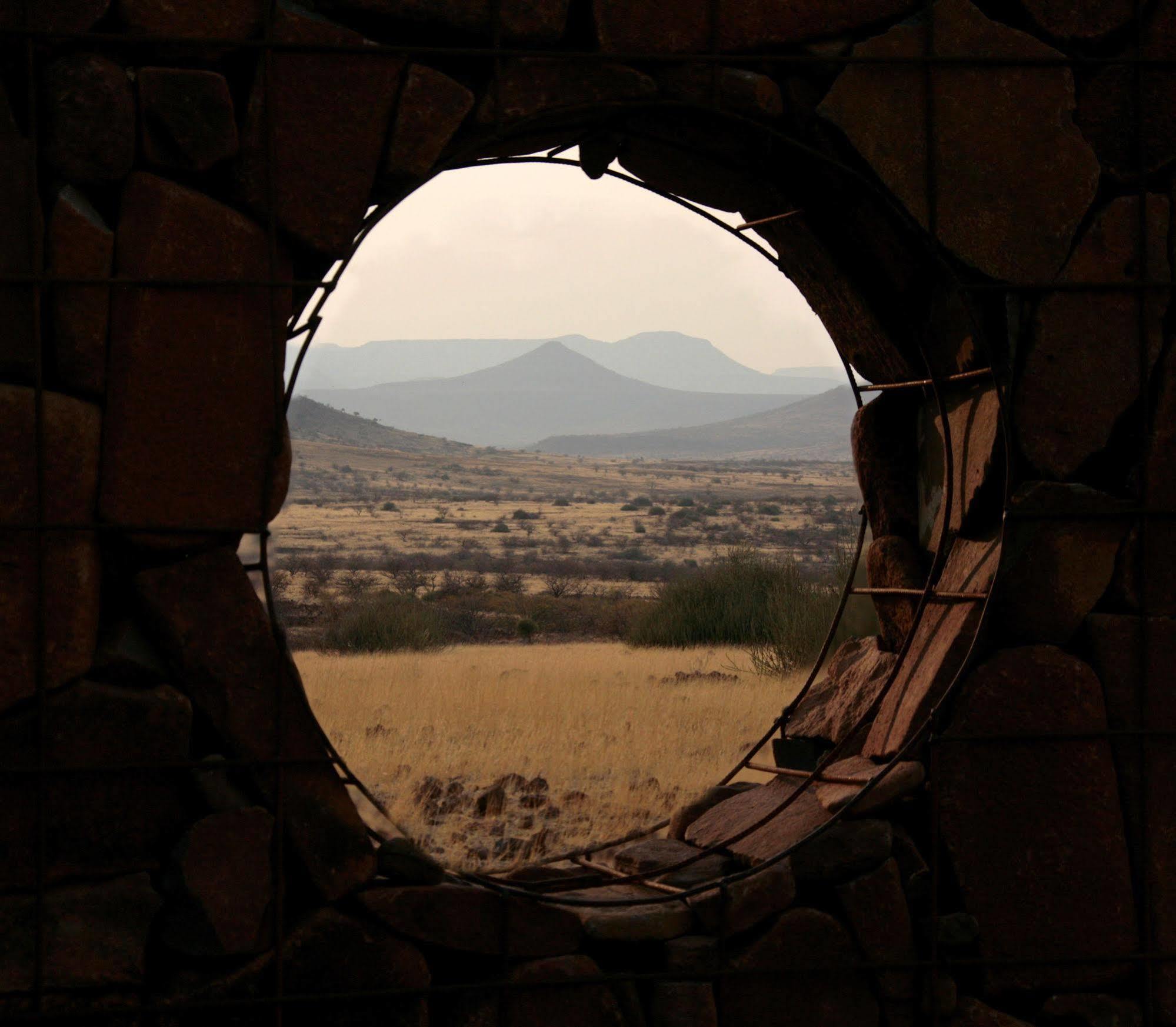 Etendeka Mountain Camp Damaraland Zewnętrze zdjęcie