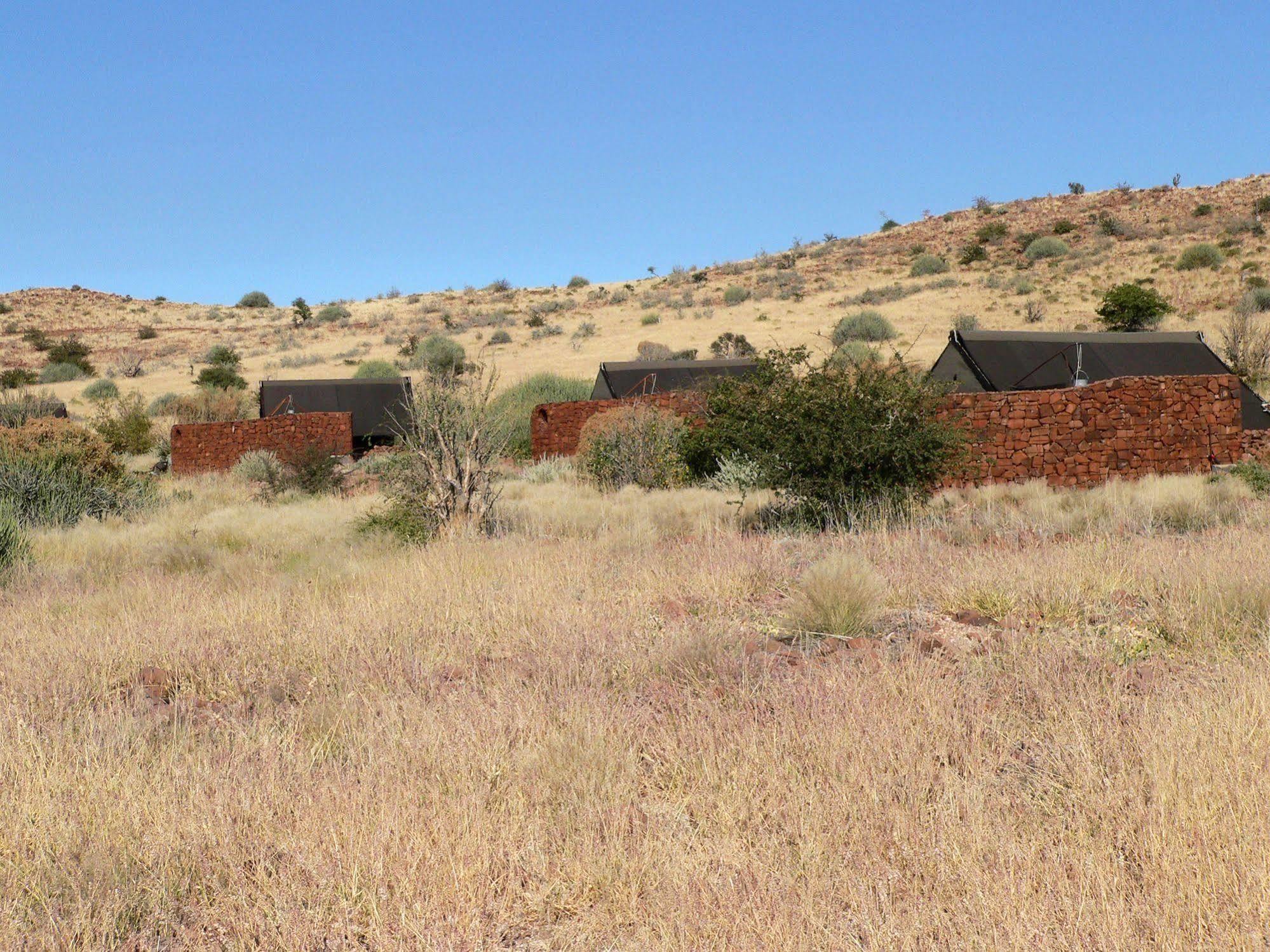 Etendeka Mountain Camp Damaraland Zewnętrze zdjęcie