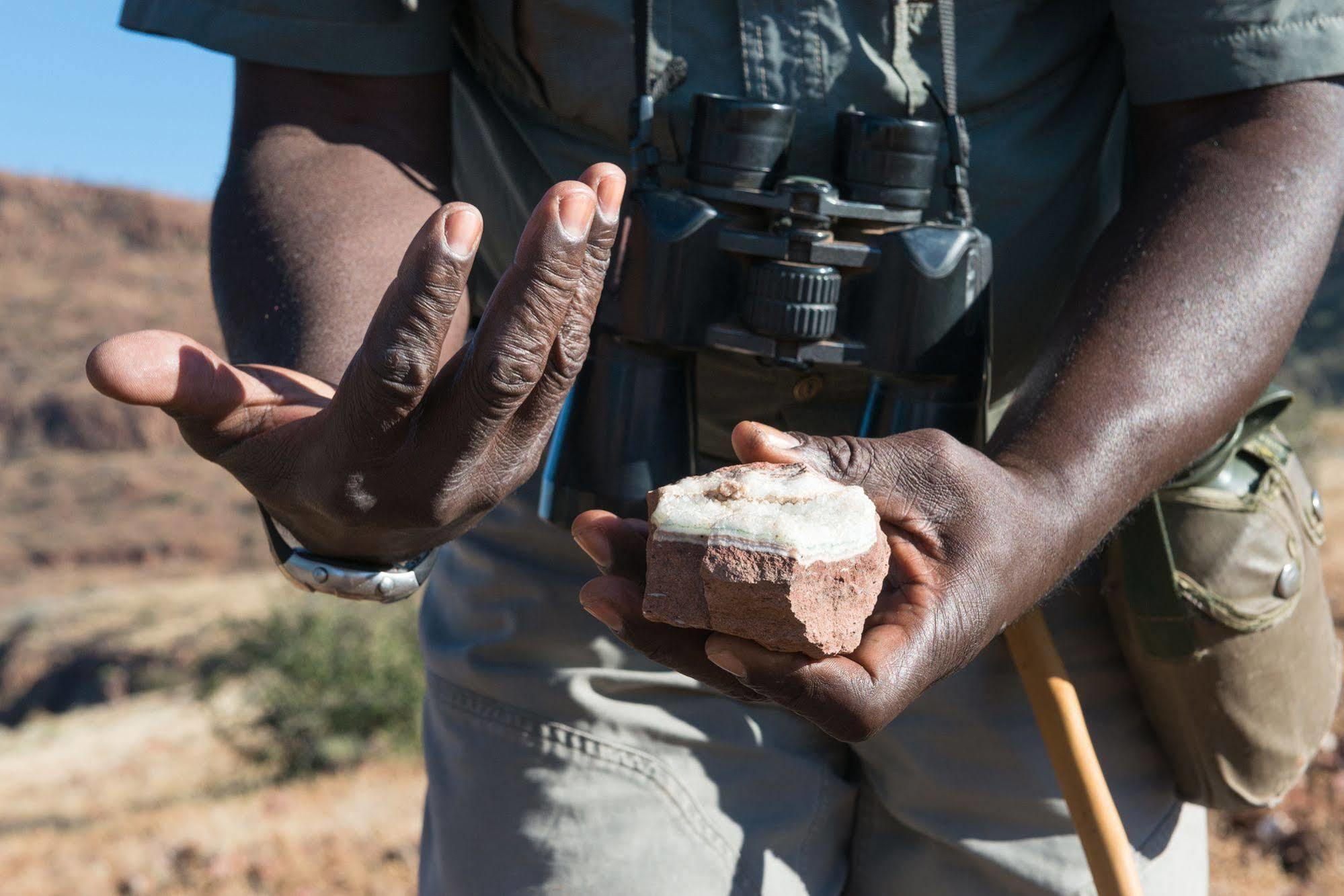 Etendeka Mountain Camp Damaraland Zewnętrze zdjęcie