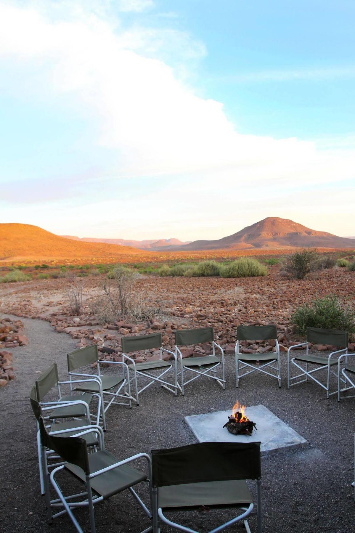 Etendeka Mountain Camp Damaraland Zewnętrze zdjęcie